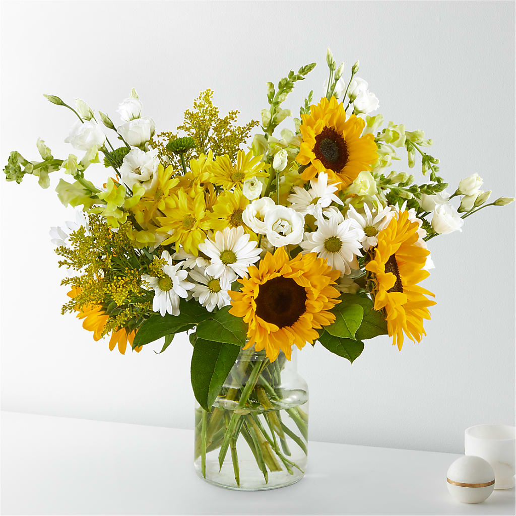 Hello Sunshine Bouquet – Midnight Flowers And Events Llc, Lillington NC