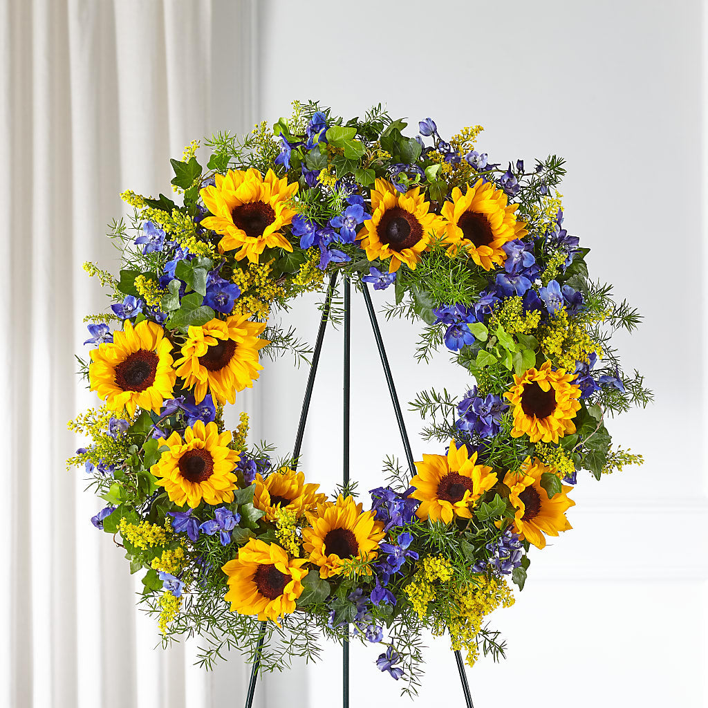 Bright Rays Wreath – Midnight Flowers And Events Llc, Lillington NC