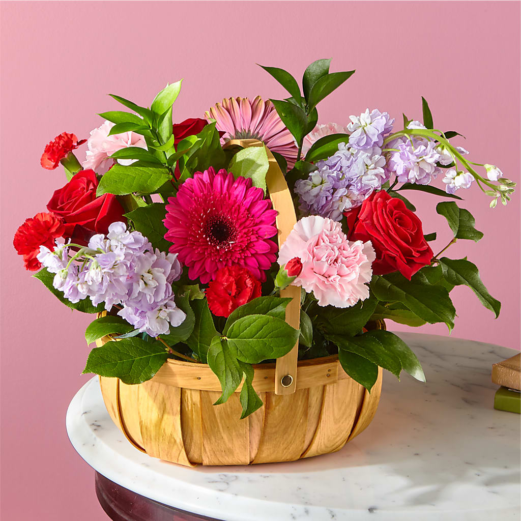 Pink Picnic Basket – Midnight Flowers And Events Llc, Lillington NC