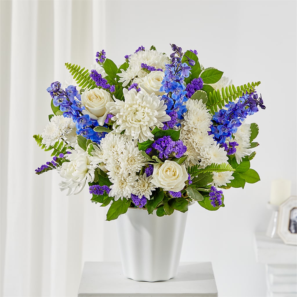 Hold Dear Tabletop Basket – Midnight Flowers And Events Llc, Lillington NC