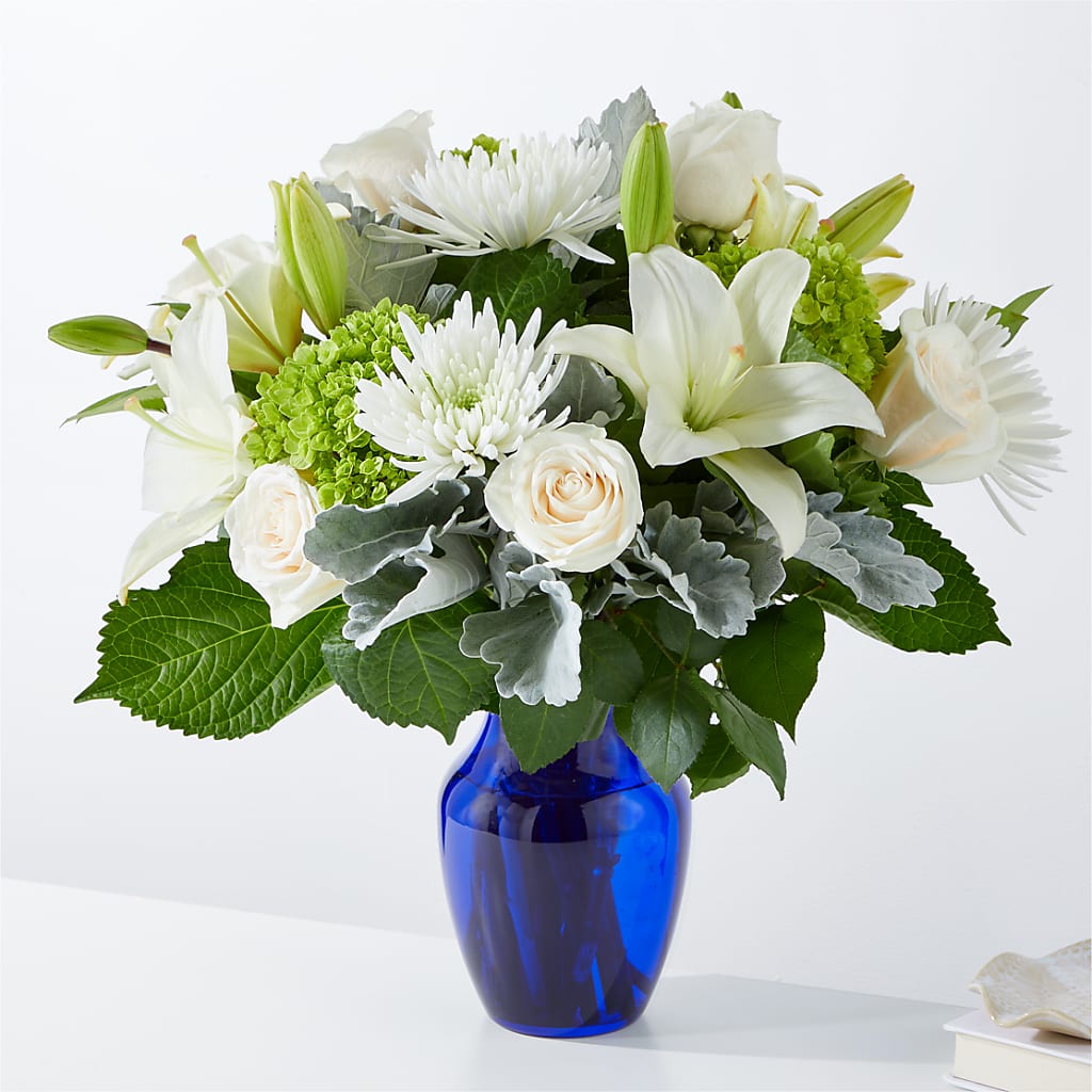 Snowy Dreams Bouquet – Midnight Flowers And Events Llc, Lillington NC