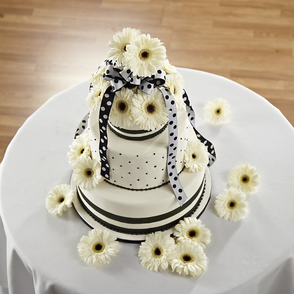 Simple Sophistication Cake Décor – Midnight Flowers And Events Llc, Lillington NC