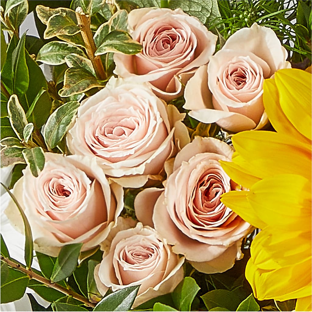The Good Life Bouquet –  Midnight Flowers And Events Llc, Lillington NC