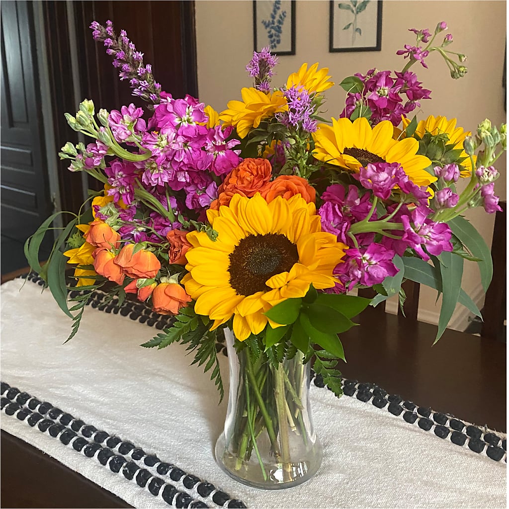 Rays of Life Bouquet –  Midnight Flowers And Events Llc, Lillington NC