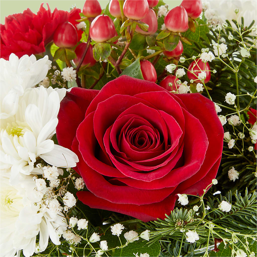 Chance of Flurries Bouquet –  Midnight Flowers And Events Llc, Lillington NC