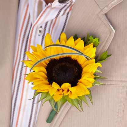 Free Spirit Boutonniere –  Midnight Flowers And Events Llc, Lillington NC